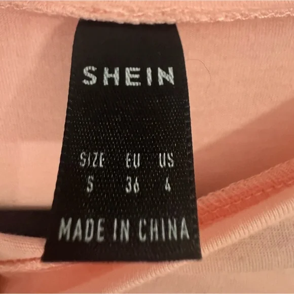 4 t-shirts - Picture 6 of 8